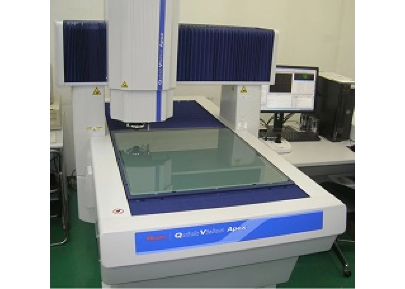 非接触三次元CNC画像測定機:ミツトヨ製QV606