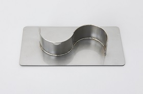 S字に手溶接を実施した例 S字に手溶接を実施した例